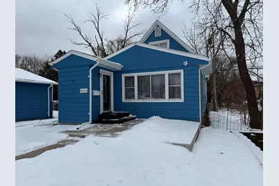 8633 W Lapham St, West Allis, WI 53214 - Photo 15