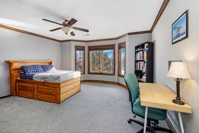 4869 S Forest Ridge Dr #17, New Berlin, WI 53151 - Photo 11