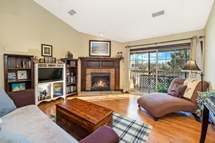 4869 S Forest Ridge Dr, New Berlin, WI 53151 - Photo 3