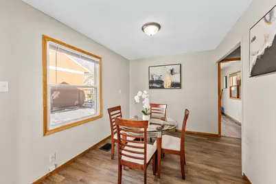 6136 W Oklahoma Ave, Milwaukee, WI 53219 - Photo 7