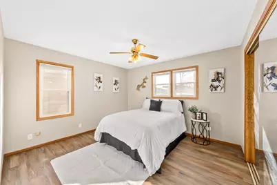 6136 W Oklahoma Ave, Milwaukee, WI 53219 - Photo 13