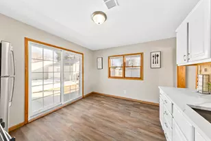 6136 W Oklahoma Ave, Milwaukee, WI 53219 - Photo 11