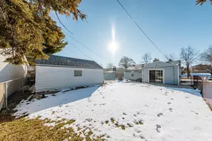 6136 W Oklahoma Ave, Milwaukee, WI 53219 - Photo 21