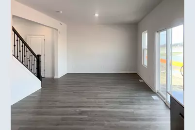 7136  Fair Oaks Rd, Racine, WI 53403 - Photo 3