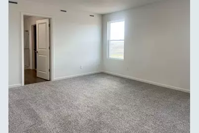 7136  Fair Oaks Rd, Racine, WI 53403 - Photo 5