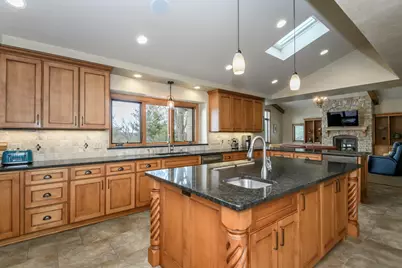 S90W27045  Norway Dr, Vernon, WI 53149 - Photo 15