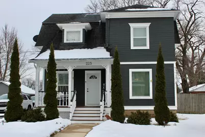 225  Maple Ave, Walworth, WI 53184 - Photo 1