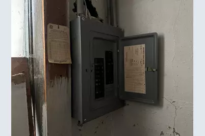 2435 S 12th St, Milwaukee, WI 53215 - Photo 29