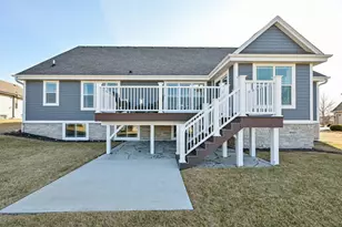 1525 Mohican Trail, Waukesha, WI 53189 - Photo 33