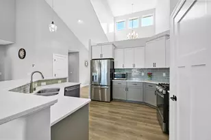 1525 Mohican Trail, Waukesha, WI 53189 - Photo 7