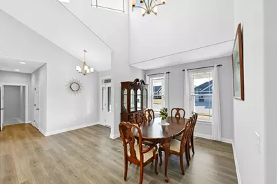 1525  Mohican Trl, Waukesha, WI 53189 - Photo 5