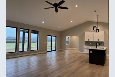 1341  Annapolis Dr, Holmen, WI 54636 - Photo 7