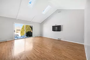 10121 N Lee Ct, Mequon, WI 53092 - Photo 23