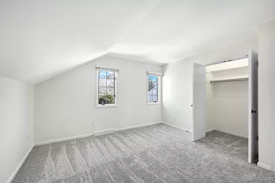 10121 N Lee Ct, Mequon, WI 53092 - Photo 17