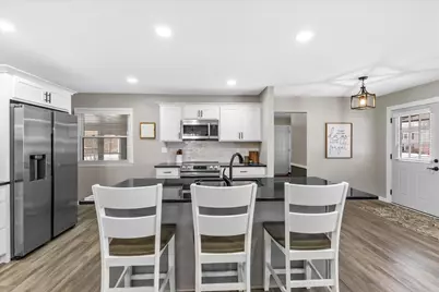 12940 W Wilbur Dr, New Berlin, WI 53151 - Photo 5