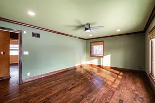 9251 N Tennyson Dr, Bayside, WI 53217 - Photo 23