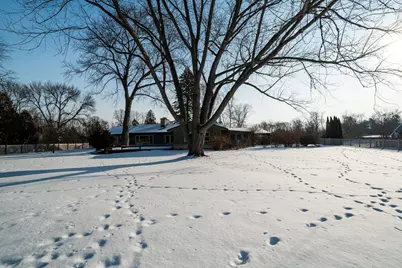 9251 N Tennyson Dr, Bayside, WI 53217 - Photo 41