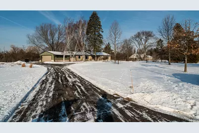 9251 N Tennyson Dr, Bayside, WI 53217 - Photo 47