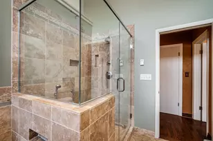 9251 N Tennyson Dr, Bayside, WI 53217 - Photo 27