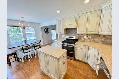 426  Sylvan Dr, Fontana, WI 53125 - Photo 7