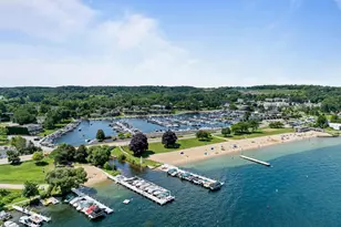 426 Sylvan Dr, Fontana, WI 53125 - Photo 35