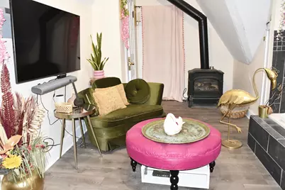 2736 N Oakland Ave, Milwaukee, WI 53211 - Photo 41