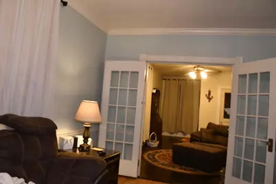 2736 N Oakland Ave, Milwaukee, WI 53211 - Photo 5