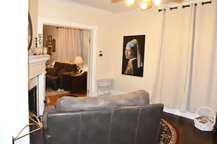 2736 N Oakland Ave, Milwaukee, WI 53211 - Photo 15