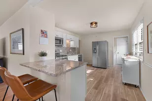 102 S Highland Ave, Thiensville, WI 53092 - Photo 5