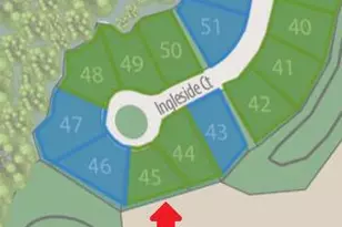 395 Ingleside Ct, Dousman, WI 53118 - Photo 1