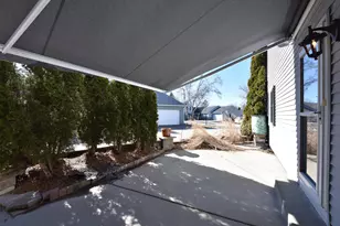 12553 N Woodberry Dr, Mequon, WI 53092 - Photo 33