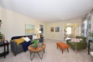 12553 N Woodberry Dr, Mequon, WI 53092 - Photo 7