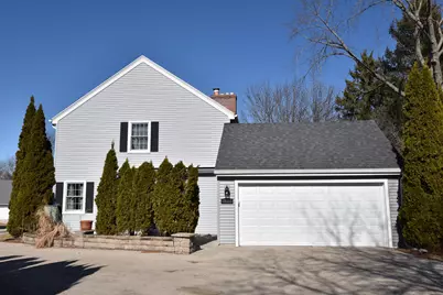 12553 N Woodberry Dr, Mequon, WI 53092 - Photo 35