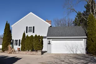 12553 N Woodberry Dr, Mequon, WI 53092 - Photo 35