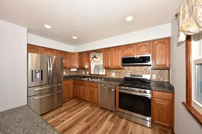 N84W18110  Menomonee Ave, Menomonee Falls, WI 53051 - Photo 9