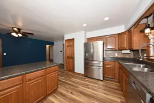 N84W18110 Menomonee Ave, Menomonee Falls, WI 53051 - Photo 11