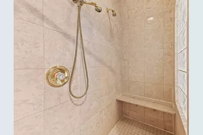 637 E Carlisle Ave, Whitefish Bay, WI 53217 - Photo 47