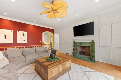 637 E Carlisle Ave, Whitefish Bay, WI 53217 - Photo 21