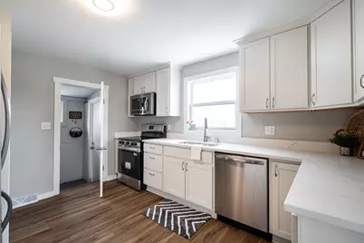 224  Madison St, Burlington, WI 53105 - Photo 3