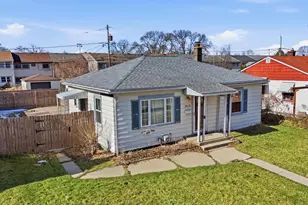 3613 S Taylor Ave, Milwaukee, WI 53207 - Photo 3