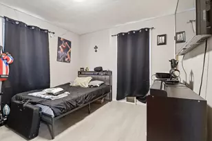 3613 S Taylor Ave, Milwaukee, WI 53207 - Photo 9