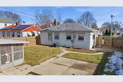 3613 S Taylor Ave, Milwaukee, WI 53207 - Photo 17