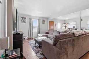 3613 S Taylor Ave, Milwaukee, WI 53207 - Photo 5