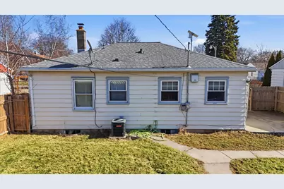 3613 S Taylor Ave, Milwaukee, WI 53207 - Photo 15