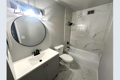 6077 W Calumet Rd, Milwaukee, WI 53223 - Photo 9