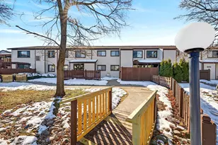 8305 N 107th St, Milwaukee, WI 53224 - Photo 21