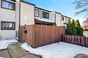 8305 N 107th St, Milwaukee, WI 53224 - Photo 17