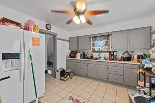 1345 Annie Ct, Sheboygan, WI 53083 - Photo 3