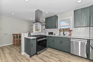 3020 W Edgerton Ave, Greenfield, WI 53221 - Photo 13