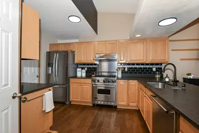 7836  Whitetail Dr, Racine, WI 53406 - Photo 9